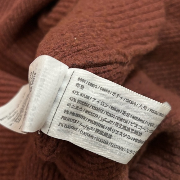 A&F Rust Collared Sweater - Picture 4 of 4